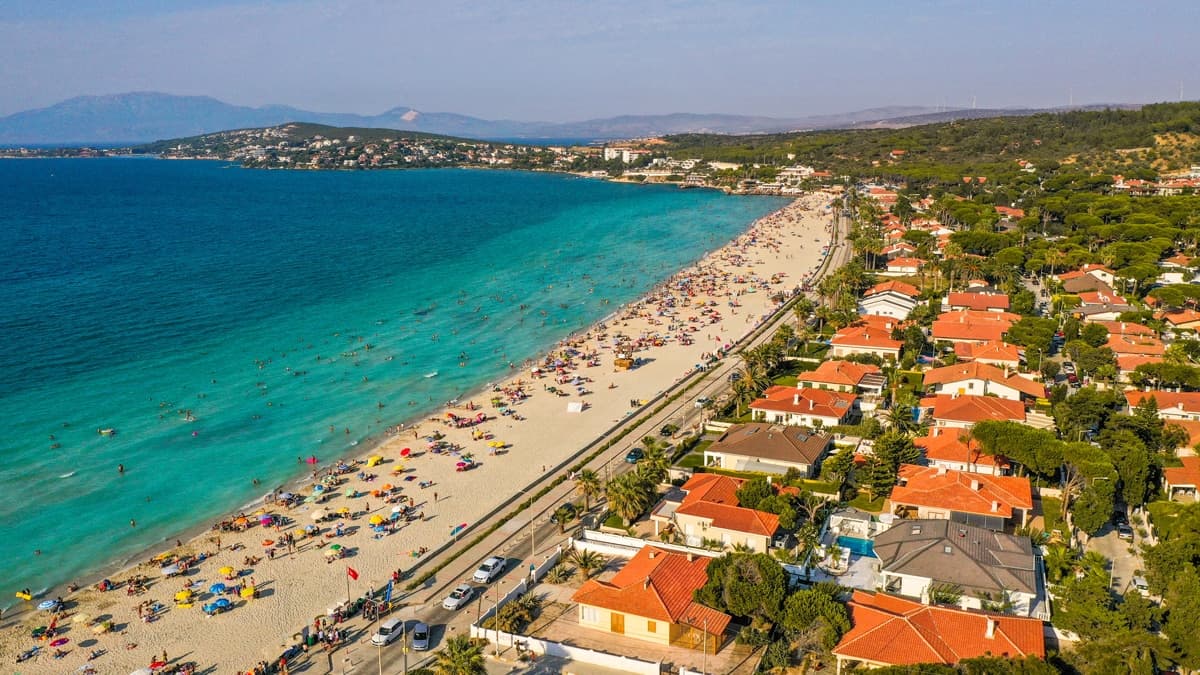 Чешме — элегантный курорт Турции на берегу Эгейского моря - Пляж в Илидже 