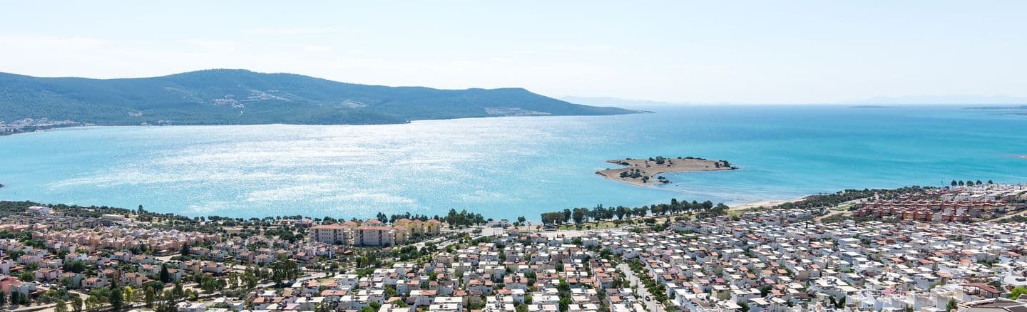 Виды на город Акбюк - Дидим, описание курорта в Турции, пляжи, отели, достопримечательности