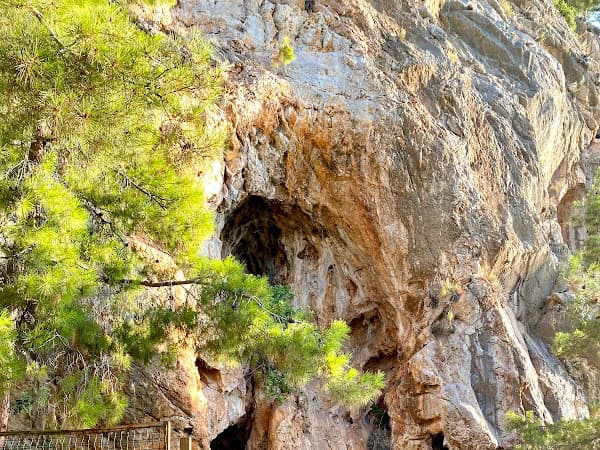 Достопримечательности Кемер - Пещера Бельдиби