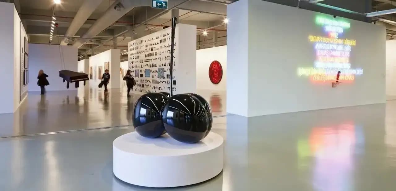 Стамбульский музей современного искусства